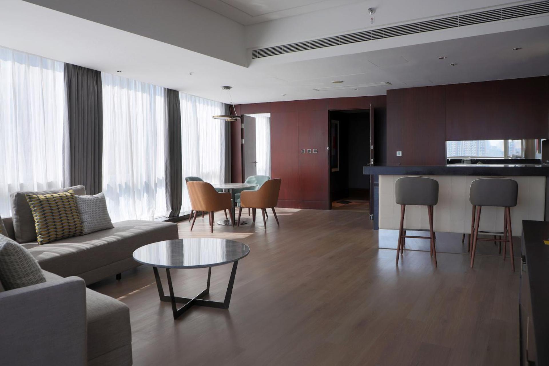 Renaissance Beijing Capital Hotel Esterno foto